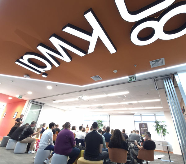 Apresentação do Kwai para associados AnaMid em 2025